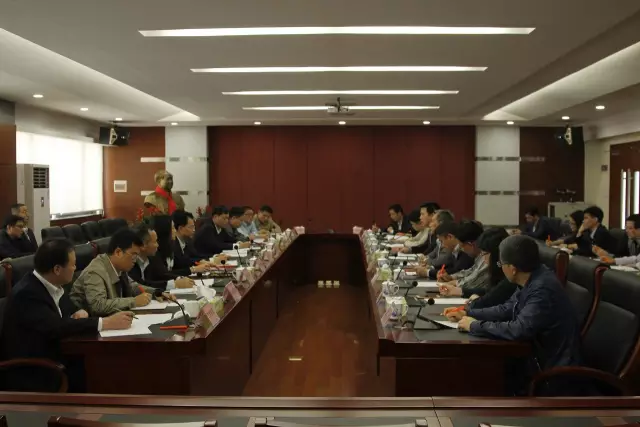 彿(fu)山市政府領(ling)導到“彿山炤明”調研 希朢彿炤實